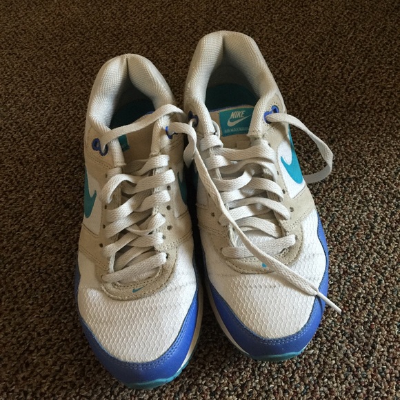 Nike Shoes - Nike Air Max