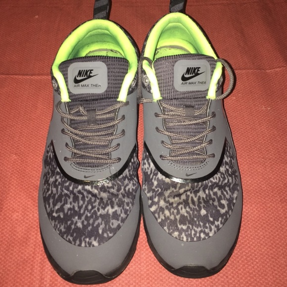 Women's Nike air max's