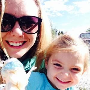 Meet your Posher, Stefanie