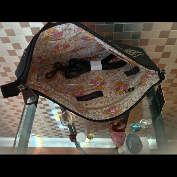 NEW Betsey Johnson Winking Eye Crossbody/Clutch - Picture 4 of 4