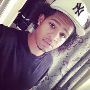 Meet your Posher, Dontae