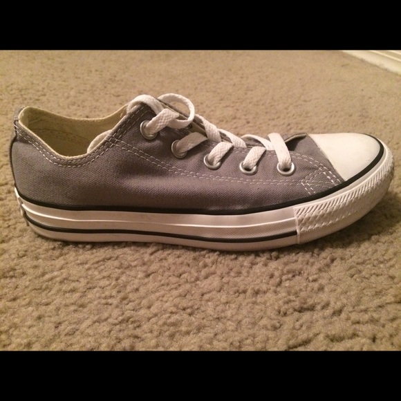 Grey Converse - Picture 4 of 4