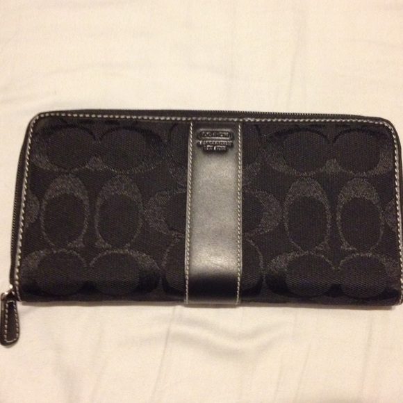 🎉Price Reduced🎉 Coach wallet