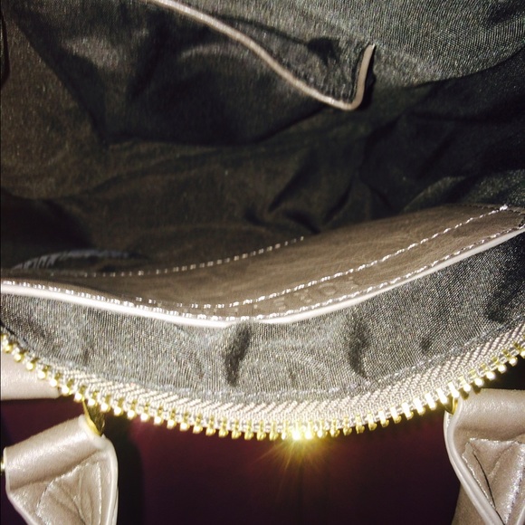 Grey Purse - Picture 3 of 4