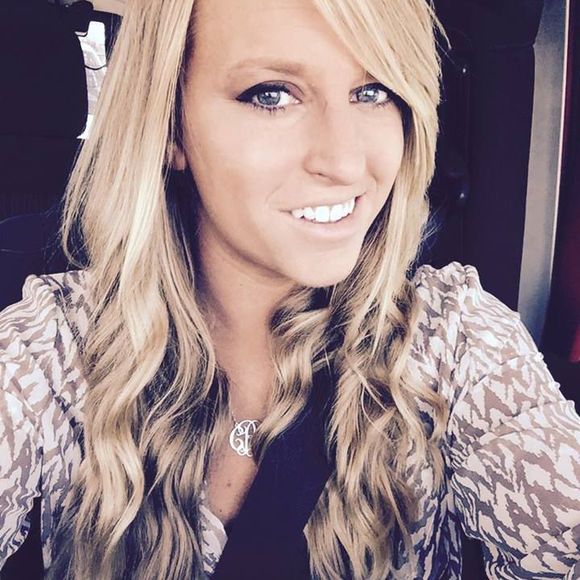 Meet your Posher, Caitlyn - Picture 1 of 1