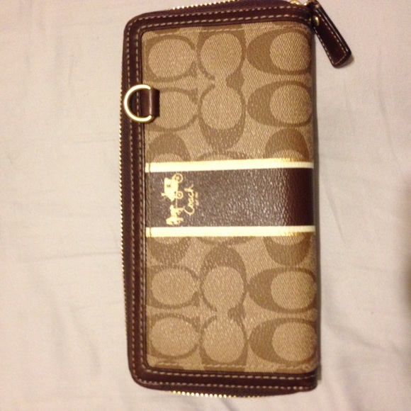 🎉Price Reduced🎉 Coach wallet