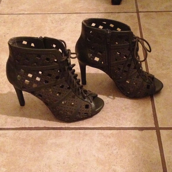Gianni Bini Lace Booties