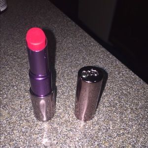 Urban Decay Revolution 69 Lipstick