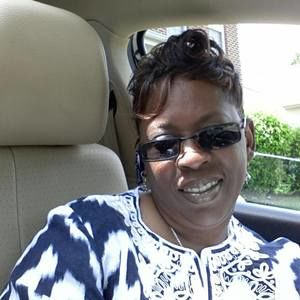 Meet your Posher, Lenora