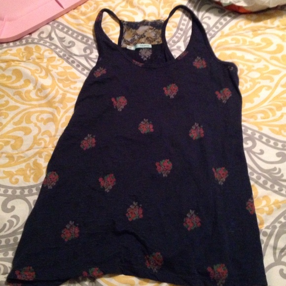 Maurice's size large navy floral tank top