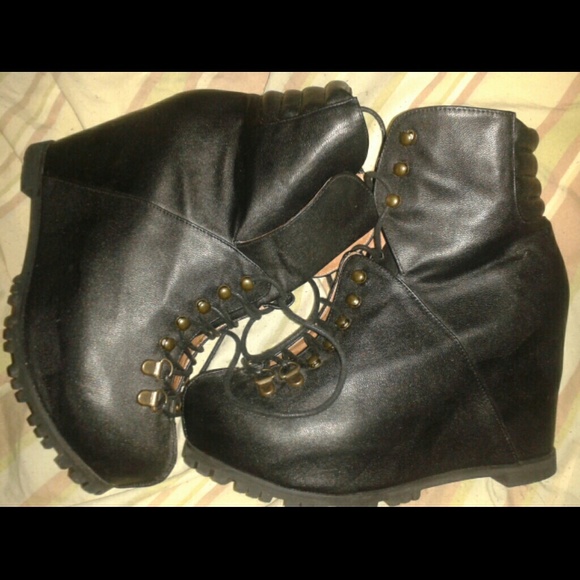ADDITIONAL PICS- JEFFREY CAMPBELL WEDGE BOOTS