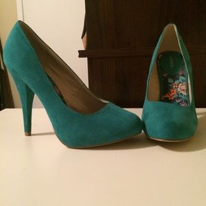 Classic Teal Heels