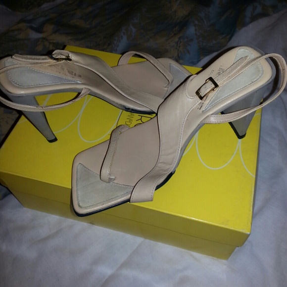 Shoes - Picture 2 of 3