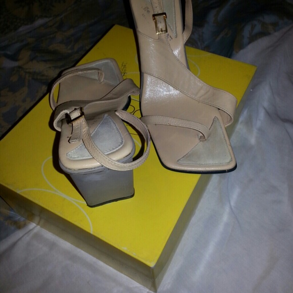 Shoes - Picture 3 of 3