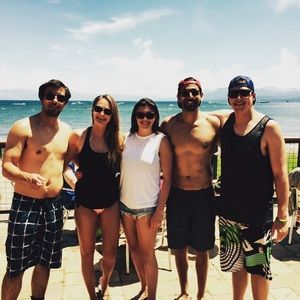 Meet your Posher, Caitlin