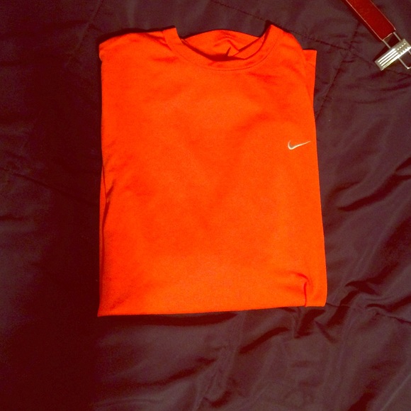 Men's Nike Shirt