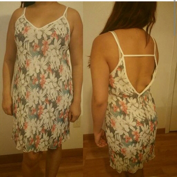 Floral dress, Lg, NWOT!