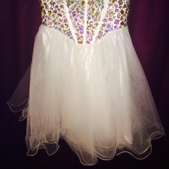 SOLD Short Homecoming Dress - Picture 3 of 4