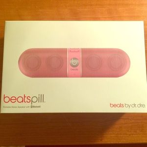 Nicki Minaj Edition Beats Pill