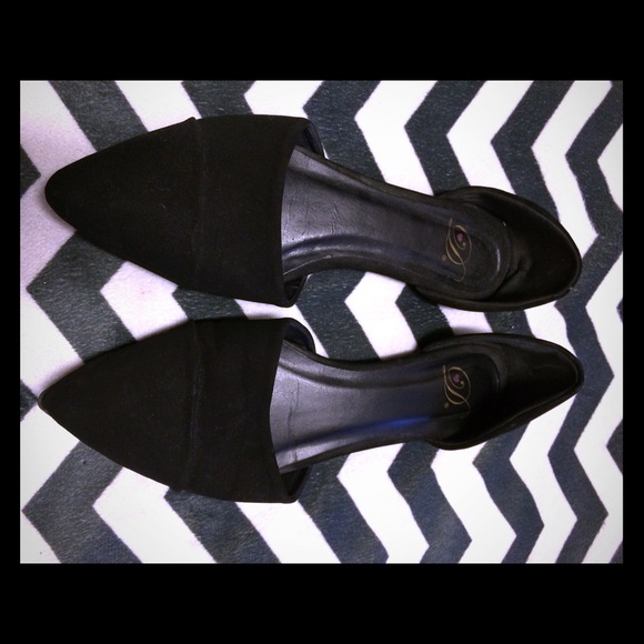 Black flats