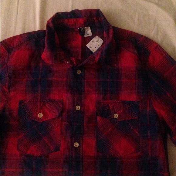 Plaid shirt sleeved button shirt