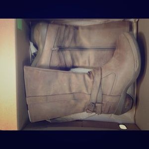 Merrell Luxe Whip boots size 9