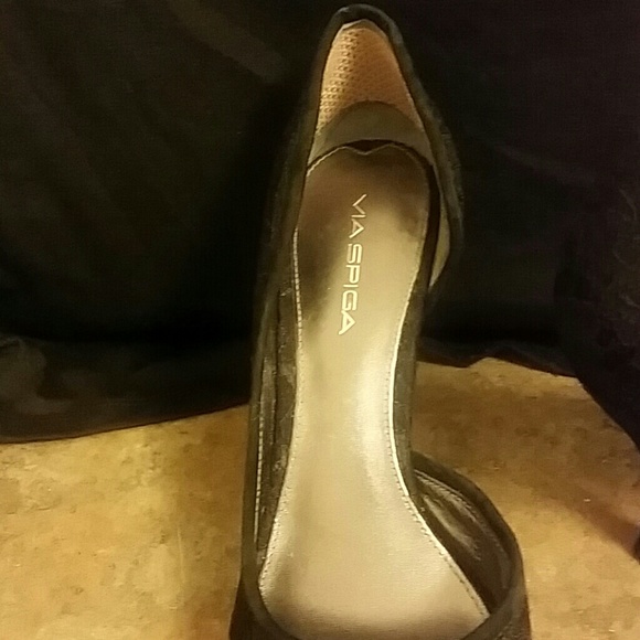Shoes - Picture 2 of 3