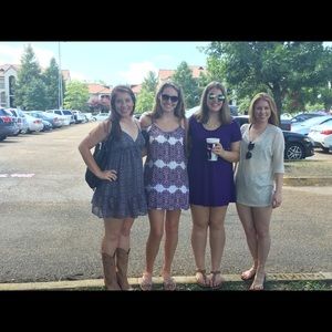 Meet your Posher, Claire