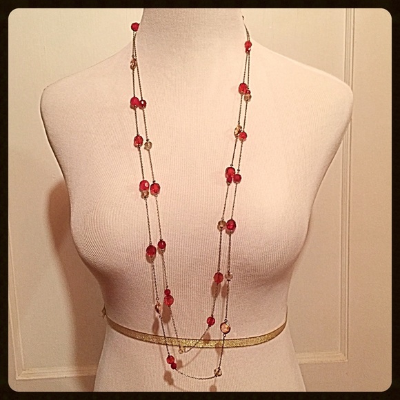 {Ann Taylor} Pink Crystal and Gold Necklace - Picture 1 of 3