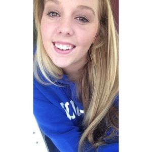 Meet your Posher, Kelsey