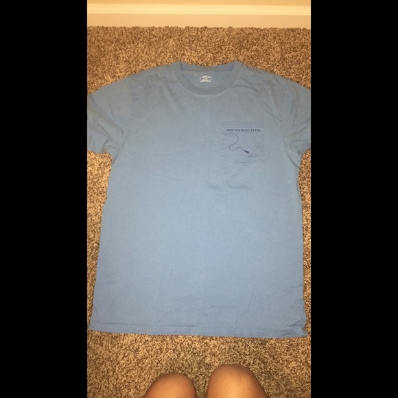 Southern Tide pocketed tee