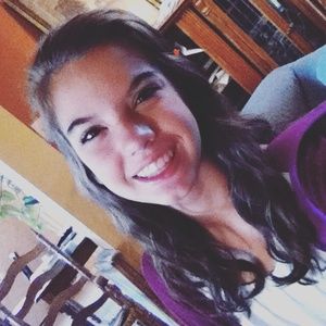 Meet your Posher, Vanessa