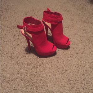 Just Fab Red heels size 5.5