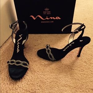 Nina-Vasek-LS Black Satin Dress Shoe