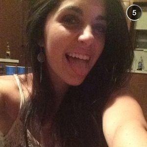 Meet your Posher, Jade