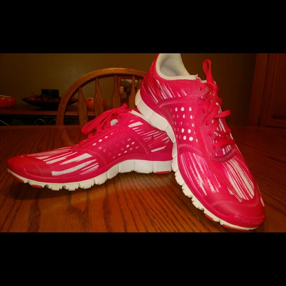 Reddish-Pink Women's Nike Free 5.0