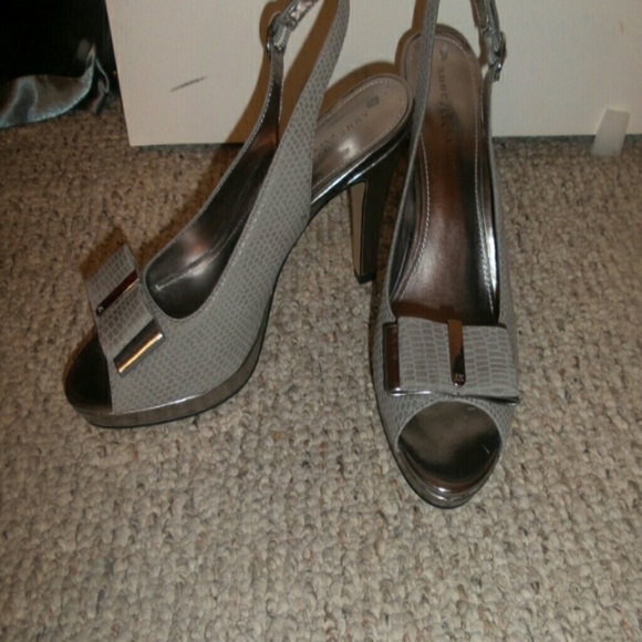 Anne Kline  sling  back peep  toe heels