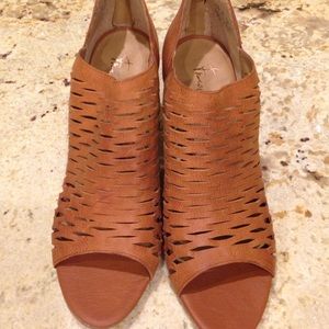 Franco Sarto brown leather sandal shoe