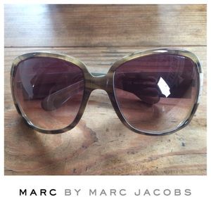 Oversized Sunglasses MARC BY MARC JACOBS