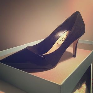 Butter black suede/patent pumps