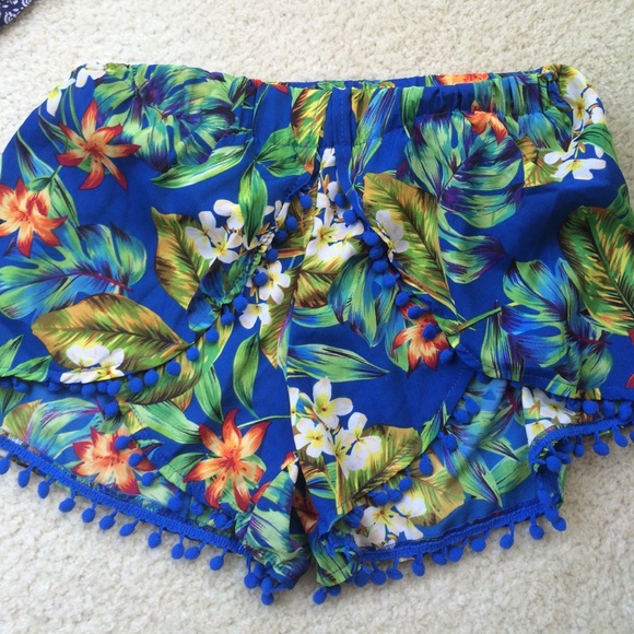 Tropical Pom Pom shorts