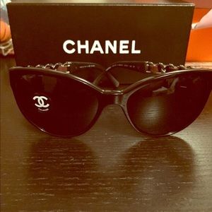 Chanel classics sunglasses