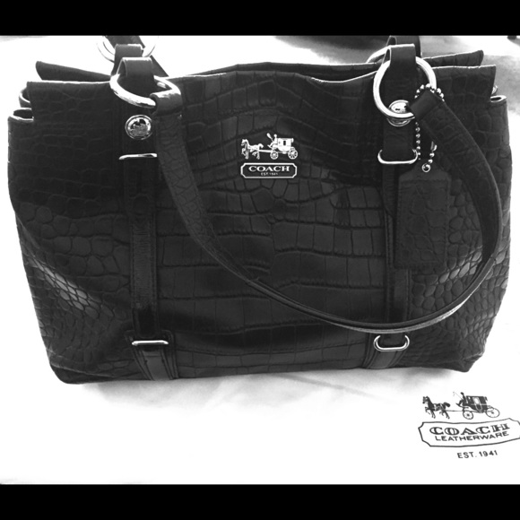 Coach Mia Embossed Croc Carryall - 16157 - Black