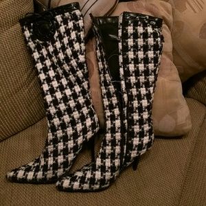 Below the knee Checkered Biots