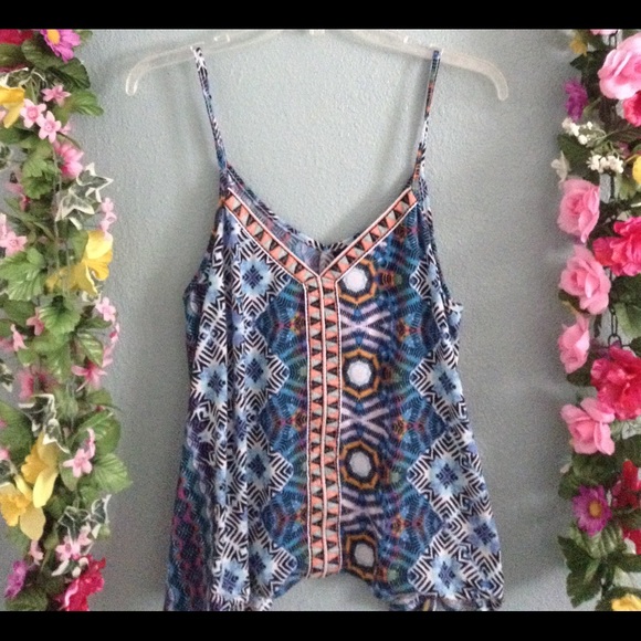 Cute Aztec shirt - Picture 1 of 2