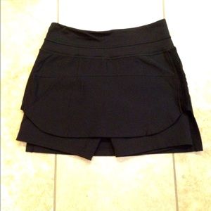 Lululemon running short with skirt