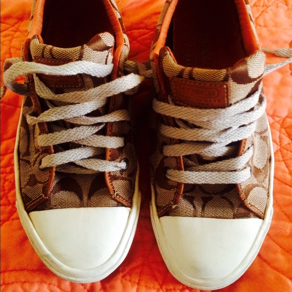 Coach tennis - Picture 3 of 3