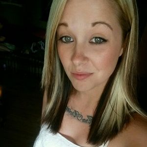 Meet your Posher, Leigh