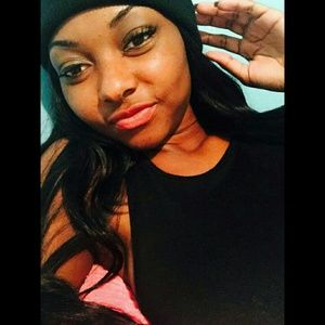 Meet your Posher, Shakella