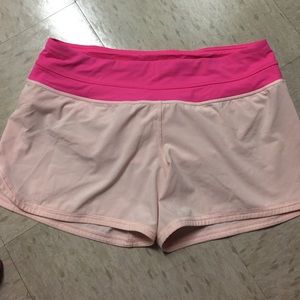 Lululemon groovy shorts